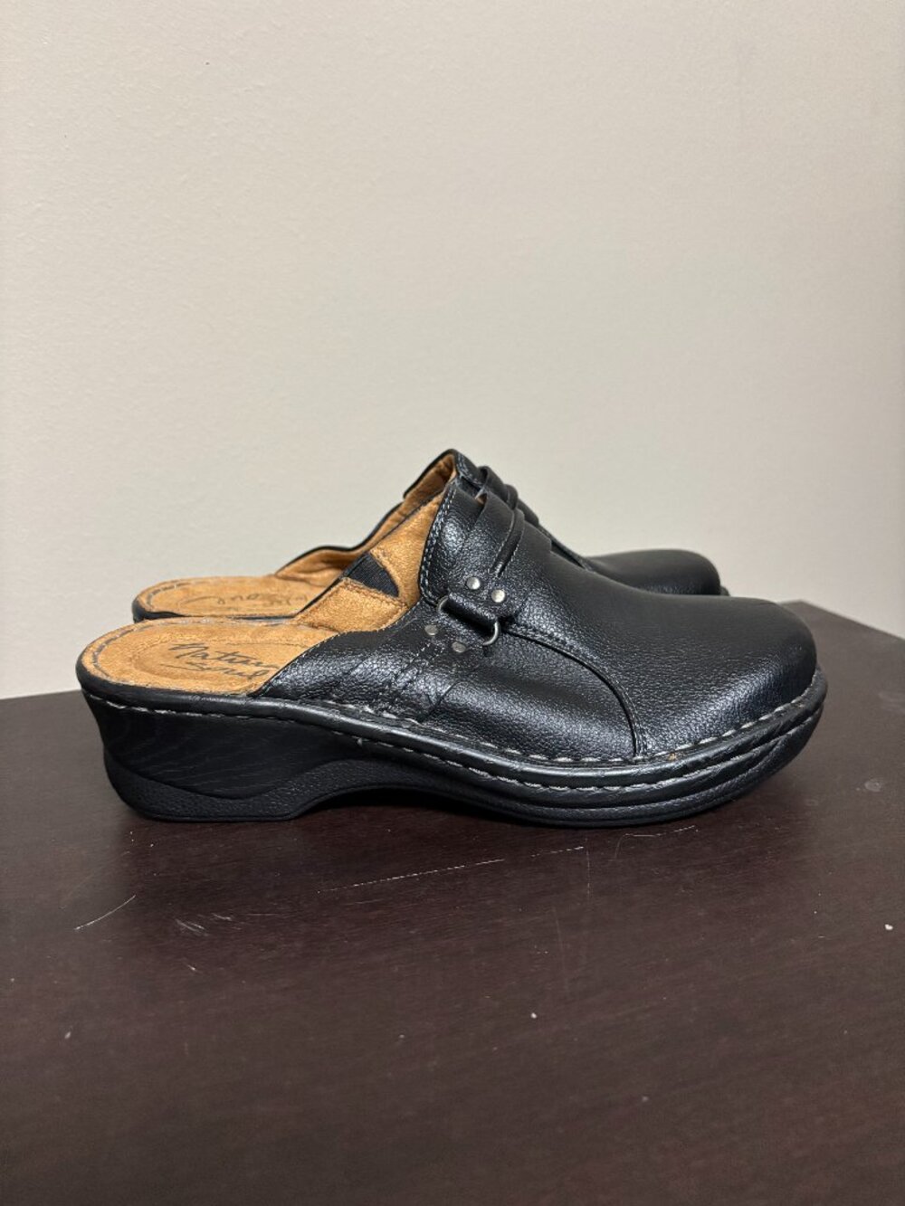 Natural Soul Black Leather Clog Mules Sz 7.5